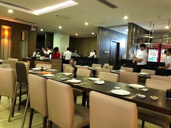 Gloria Maris Restaurant